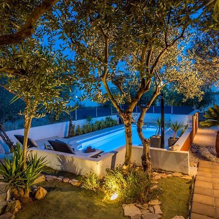 House Oliva With Private Pool And Large Garden Villa Stari Grad  Exteriör bild