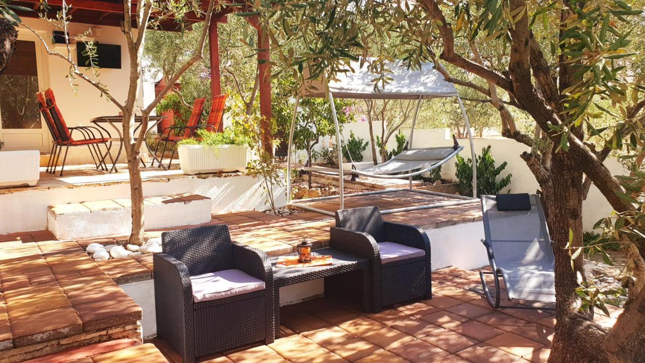 House Oliva With Private Pool And Large Garden Villa Stari Grad  Exteriör bild