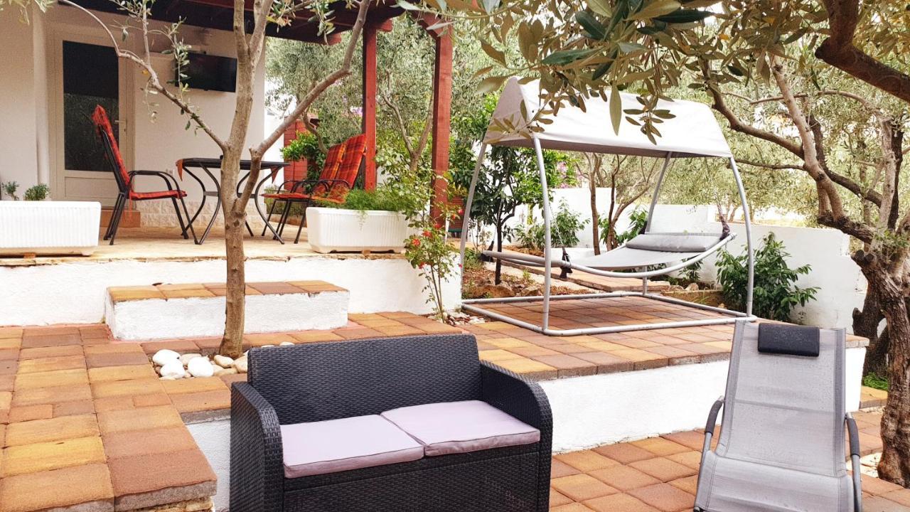 House Oliva With Private Pool And Large Garden Villa Stari Grad  Exteriör bild