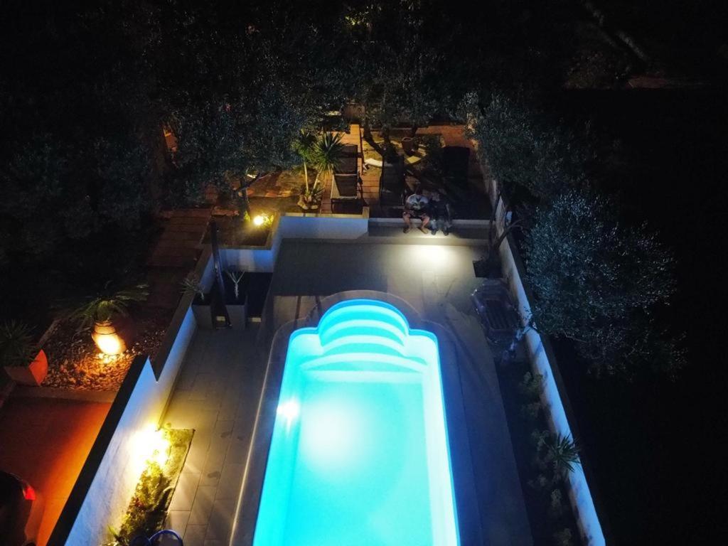 House Oliva With Private Pool And Large Garden Villa Stari Grad  Exteriör bild