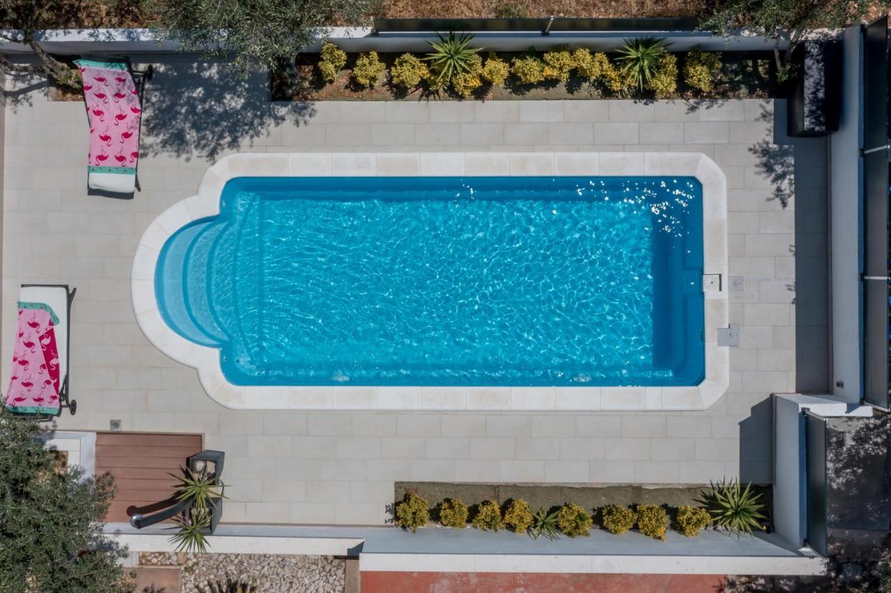 House Oliva With Private Pool And Large Garden Villa Stari Grad  Exteriör bild