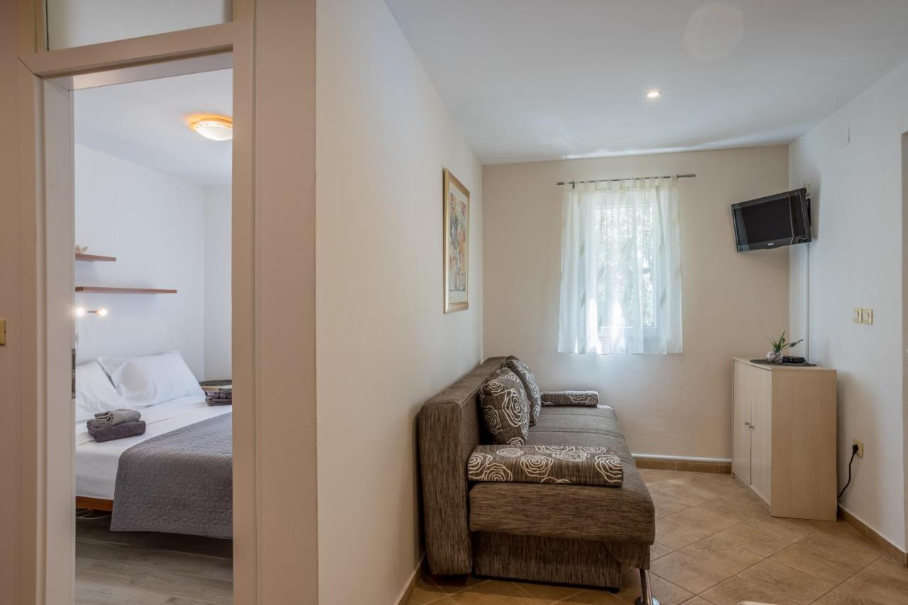 House Oliva With Private Pool And Large Garden Villa Stari Grad  Exteriör bild